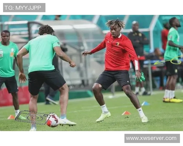 英格兰与喀麦隆上半场激战回顾精彩瞬间与战术分析